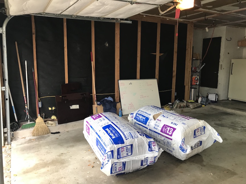 How to heat a garage gym and use insulation to retain heat